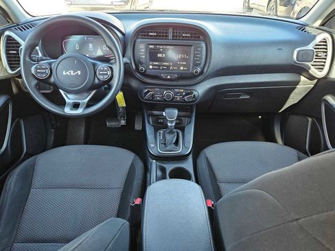 Certified 2024 Kia Soul LX w/ Option Group 015 image 13
