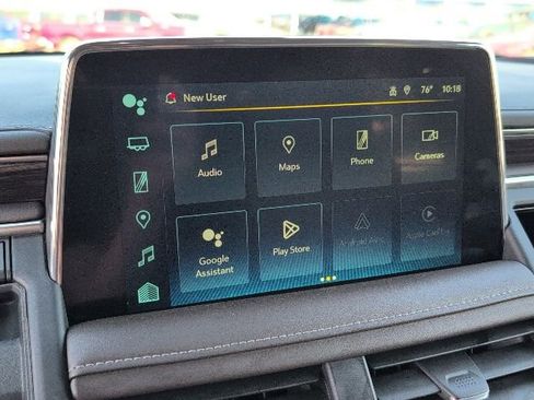 Used 2024 Chevrolet Suburban LT image 23