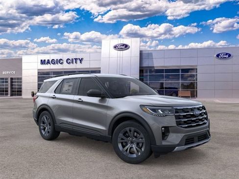 New 2026 Ford Explorer Active w/ Active Comfort Package AWD/4WD image 7