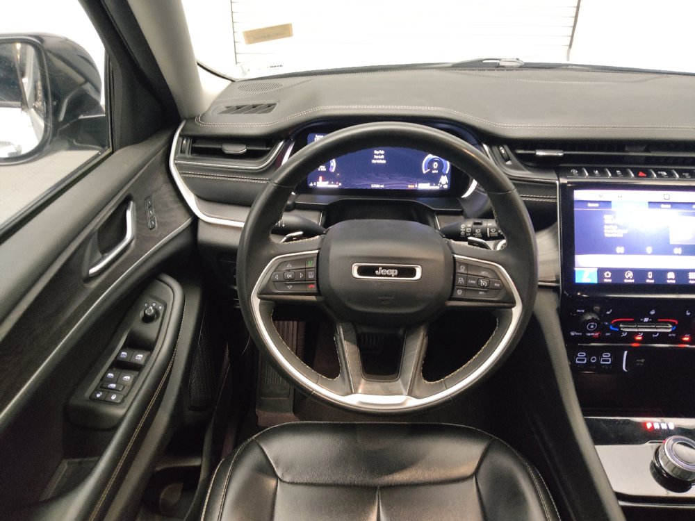 Used 2023 Jeep Grand Cherokee L Limited RWD image 22