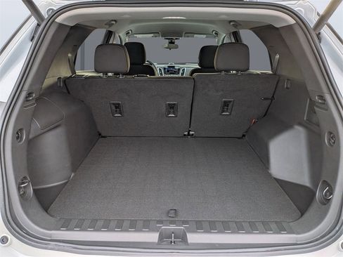 Used 2021 Chevrolet Equinox LT image 12