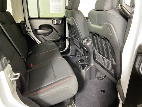 Used 2022 Jeep Wrangler Unlimited Rubicon w/ LED Lighting Group image 22