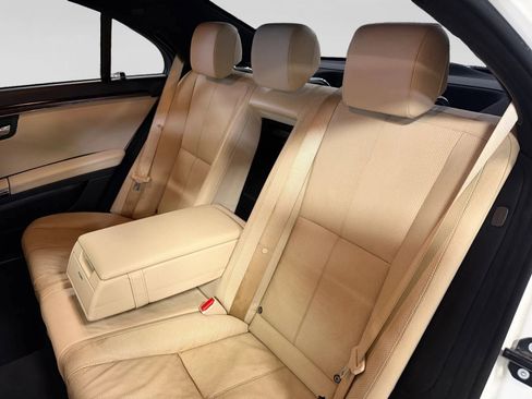 Used 2009 Mercedes-Benz S 550 S 550 Sedan 4D image 22