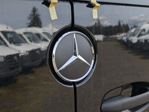New 2025 Mercedes-Benz Sprinter 2500 image 21
