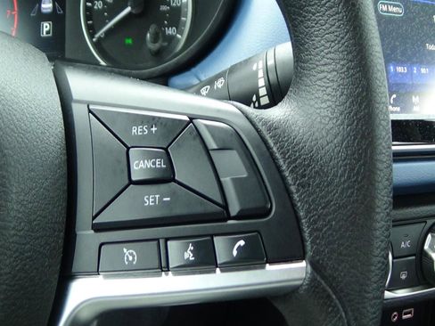 Used 2025 Nissan Versa SV FWD image 20