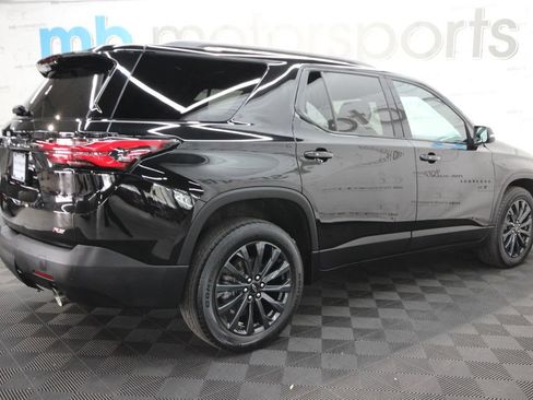Used 2023 Chevrolet Traverse RS w/ LPO, Floor Liner Package AWD/4WD image 9