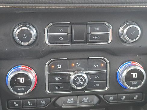 Used 2021 GMC Yukon XL SLT w/ Rear Media and Nav Package image 32