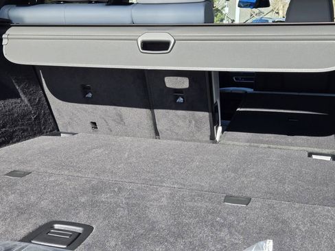 New 2026 BMW X5 xDrive50e w/ Premium Package image 34