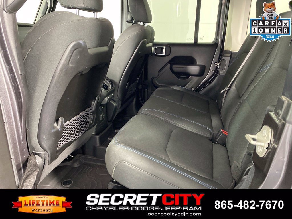 Used 2024 Jeep Wrangler Unlimited Rubicon 4xe w/ Technology Group AWD/4WD image 29