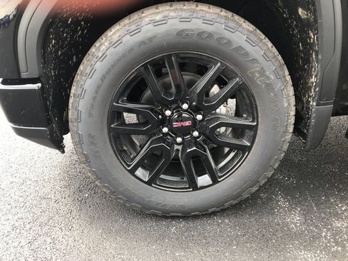 New 2026 GMC Sierra 1500 Elevation w/ Elevation Premium Package AWD/4WD image 13