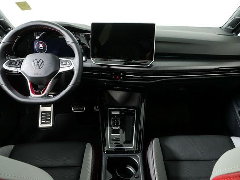 Used 2025 Volkswagen GTI SE FWD image 20