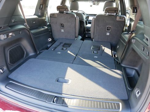 New 2026 Jeep Grand Cherokee L Limited AWD/4WD image 6