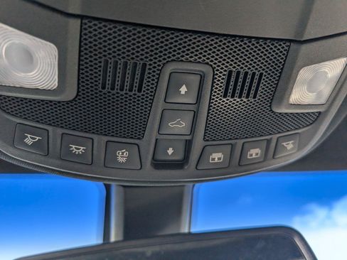Used 2016 Lincoln MKX Reserve w/ Climate Package AWD/4WD image 8
