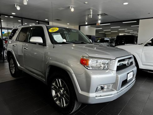 Used 2012 Toyota 4Runner Limited AWD/4WD image 7