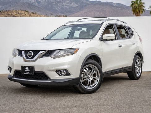 Used 2015 Nissan Rogue SL w/ SL Premium Package FWD image 1