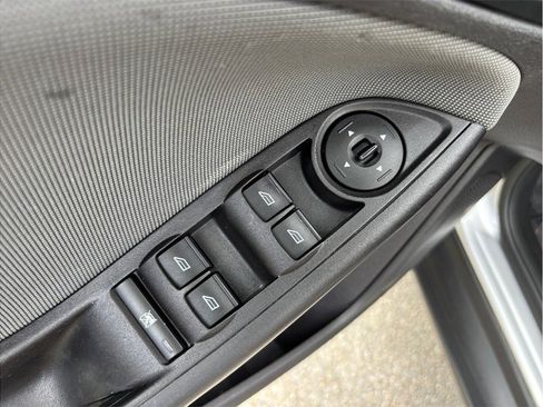 Used 2014 Ford Focus SE image 15