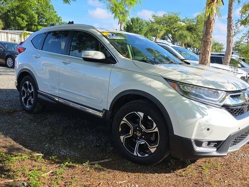 Used 2019 Honda CR-V Touring image 2