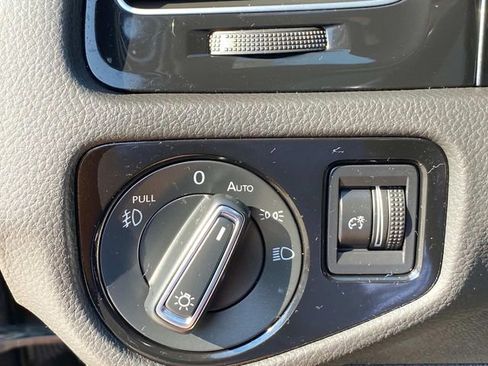 Used 2021 Volkswagen GTI Autobahn image 16