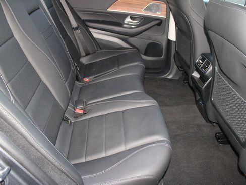 Certified 2025 Mercedes-Benz GLE 350 4MATIC image 32