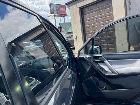 Used 2014 Subaru Forester 2.5i AWD/4WD image 11