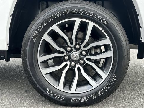 Used 2025 RAM 1500 Limited AWD/4WD image 16