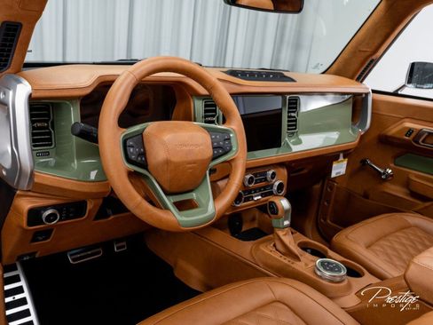 Used 2025 Ford Bronco Badlands image 37