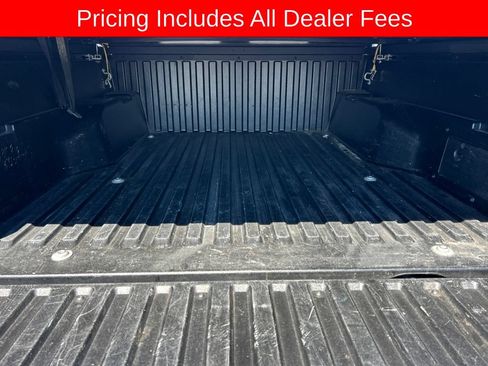 Used 2021 Toyota Tacoma SR5 RWD image 16
