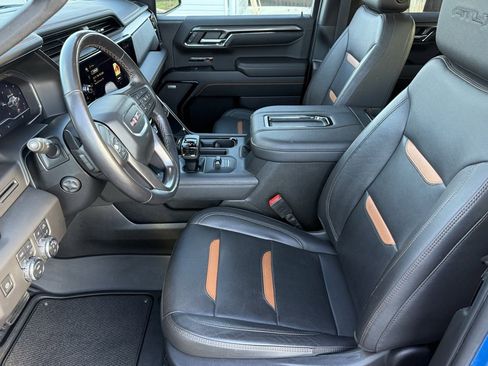 Used 2022 GMC Sierra 1500 AT4 w/ AT4 Preferred Package image 16