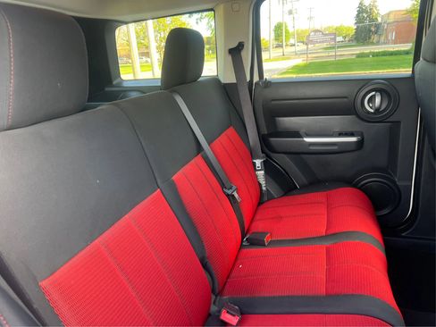 Used 2007 Dodge Nitro R/T RWD image 26