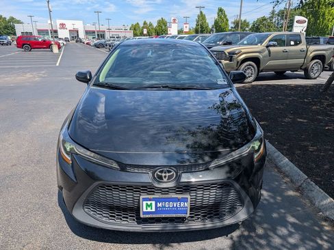 Used 2020 Toyota Corolla LE FWD image 11