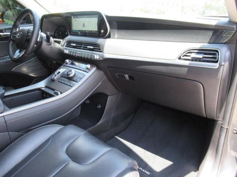 Used 2022 Hyundai Palisade Limited FWD image 10