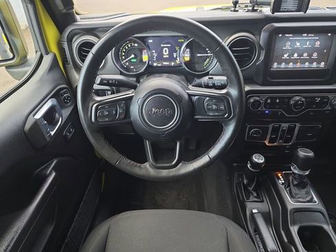 Used 2023 Jeep Wrangler Unlimited w/ Cold Weather Group image 17