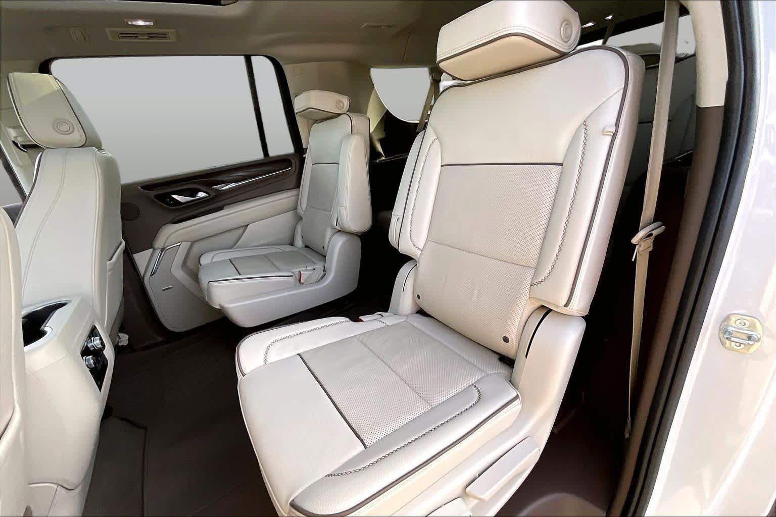 Used 2022 GMC Yukon XL Denali RWD image 20