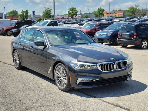 Used 2018 BMW 530i w/ Premium Package RWD image 4