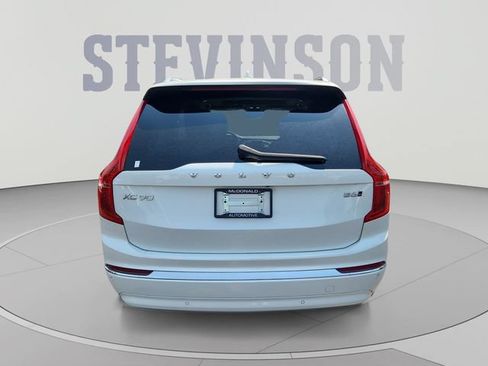 Used 2024 Volvo XC90 B6 Plus AWD/4WD image 4