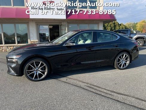 Used 2023 Genesis G70 2.0T image 4