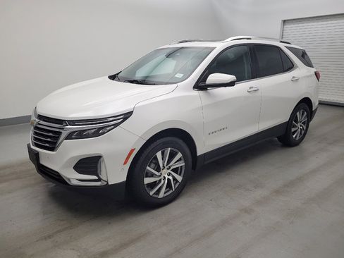 Used 2022 Chevrolet Equinox Premier AWD/4WD image 2