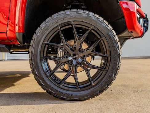 Used 2026 GMC Sierra 1500 AT4X image 12