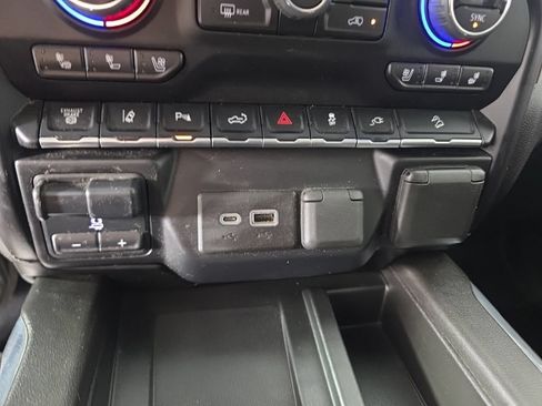Used 2022 Chevrolet Silverado 2500 High Country w/ Z71 Off-Road Package AWD/4WD image 20