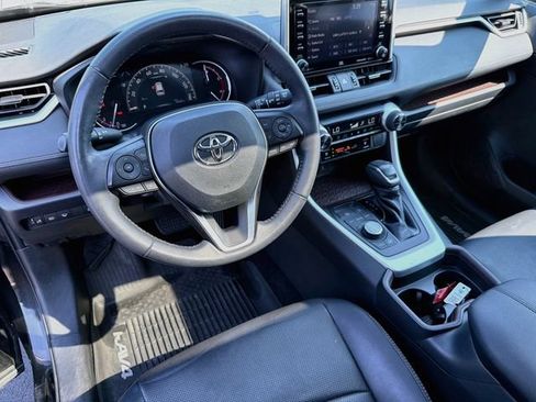 Used 2020 Toyota RAV4 Limited w/ Limited Grade Weather Package AWD/4WD image 9