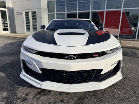 Used 2021 Chevrolet Camaro SS w/ Redline Edition image 9