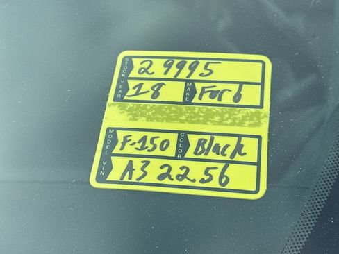 Used 2018 Ford F150 Platinum w/ Equipment Group 701A Luxury image 3