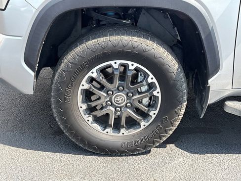 Used 2022 Toyota Tundra SR5 w/ TRD Off-Road Package AWD/4WD image 24
