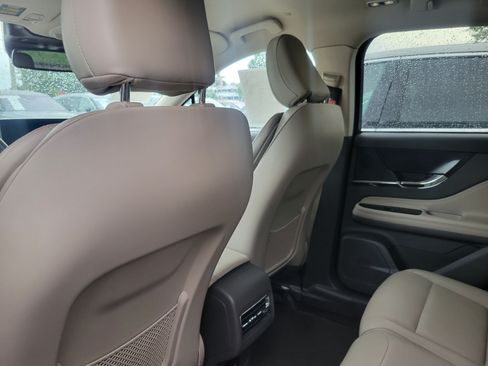 Certified 2024 Lincoln Corsair FWD image 8