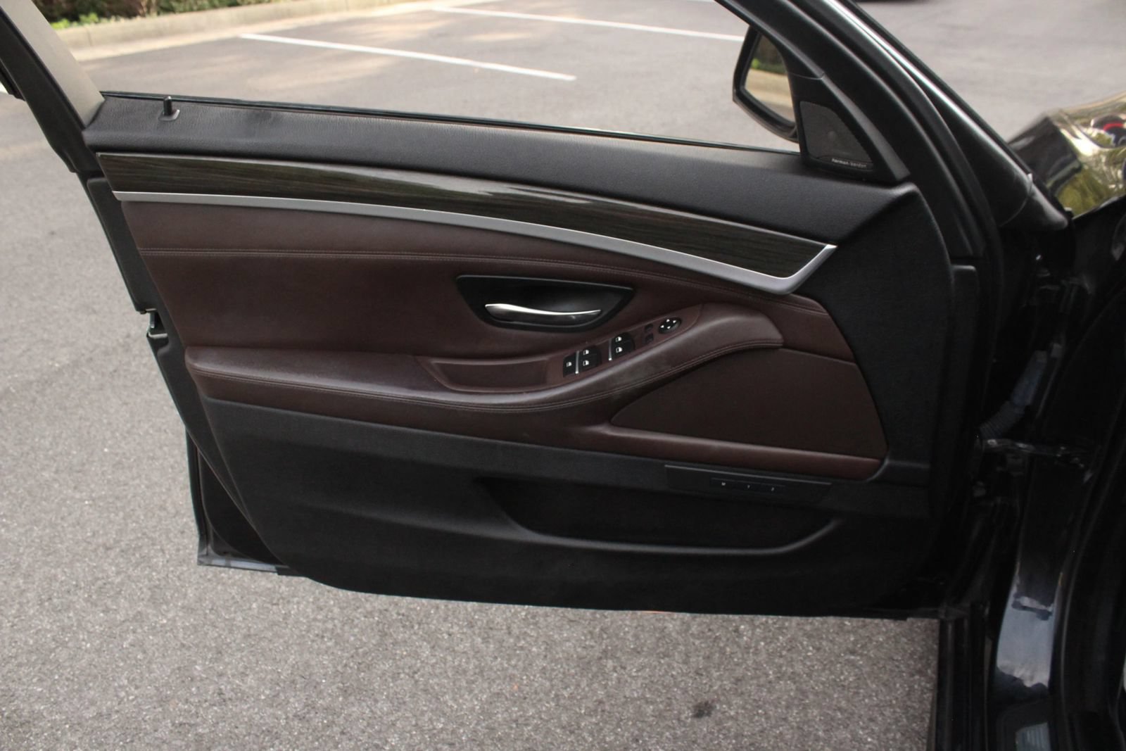 Used 2014 BMW 550i xDrive Sedan AWD/4WD image 15