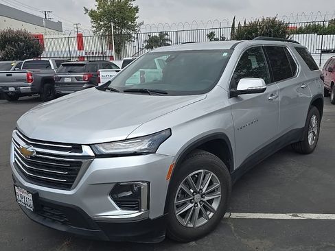 Used 2022 Chevrolet Traverse LT AWD/4WD image 1