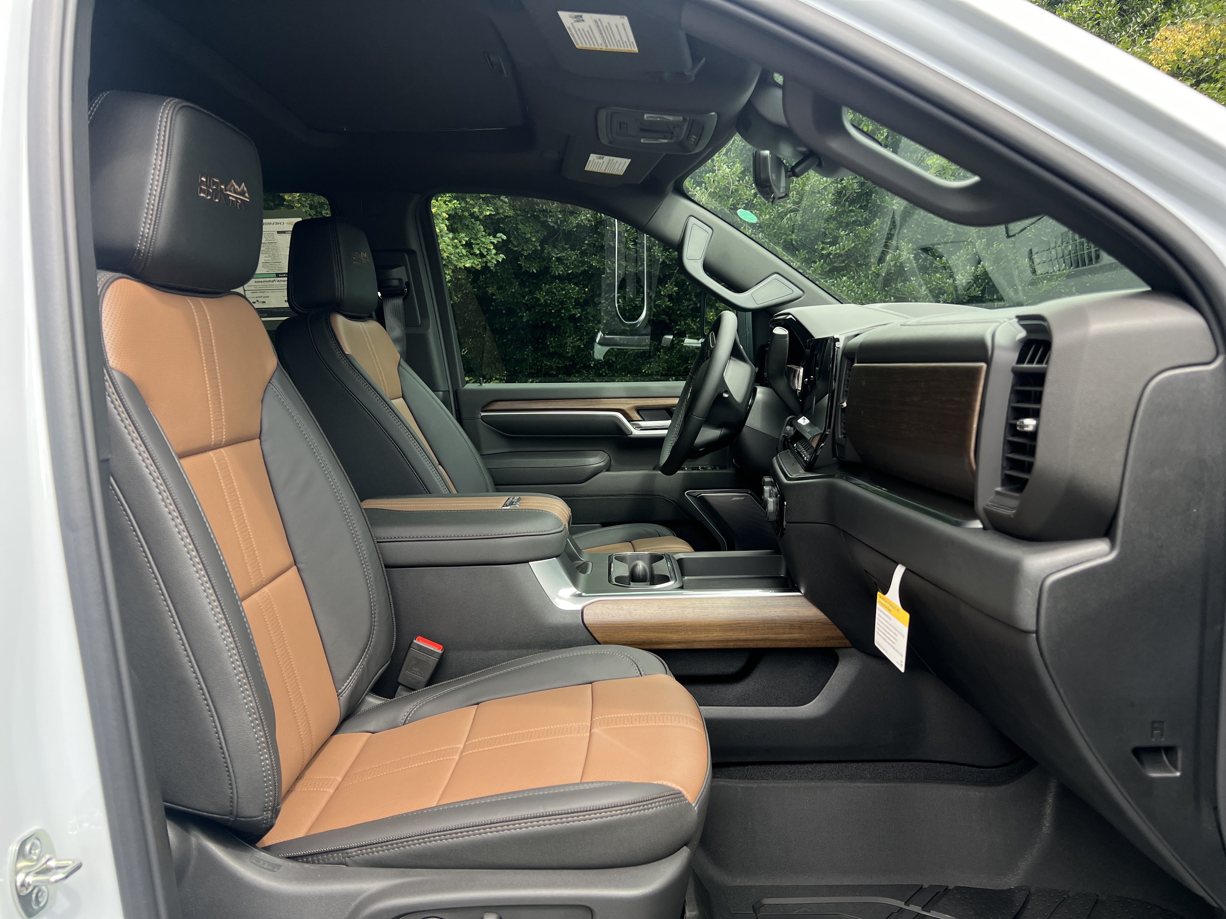 New 2026 Chevrolet Silverado 2500 High Country w/ High Country Premium Package AWD/4WD image 36