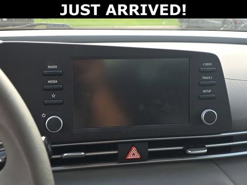 Certified 2023 Hyundai Elantra SEL w/ Preferred Accessory Package FWD image 15