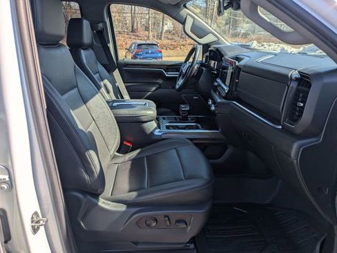 Used 2022 GMC Sierra 1500 SLT w/ SLT Convenience Package image 36