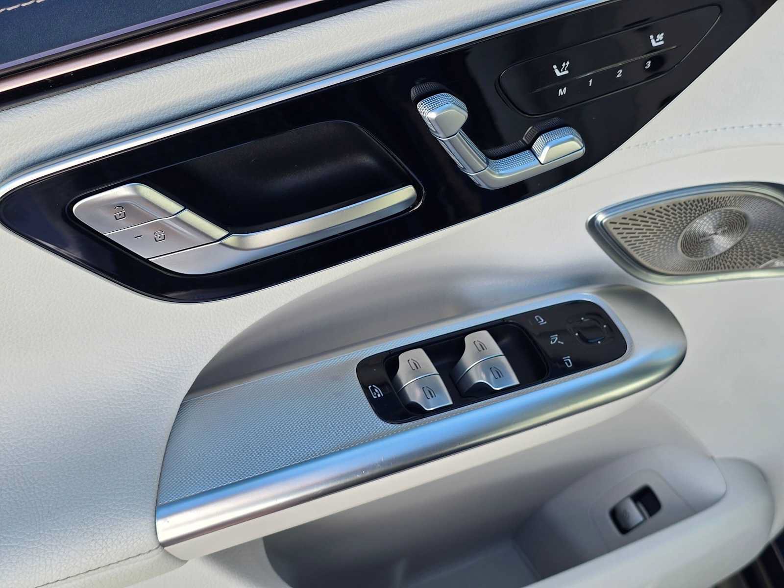 Used 2023 Mercedes-Benz EQE 350+ SUV w/ AMG Line Exterior Package image 23